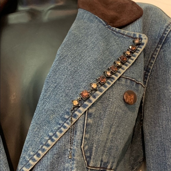 Very Vera Denim Embellished Jacket - Picture 6 of 16